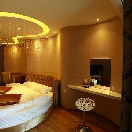 Yawei Apartment Hotel Куньмин Экстерьер фото