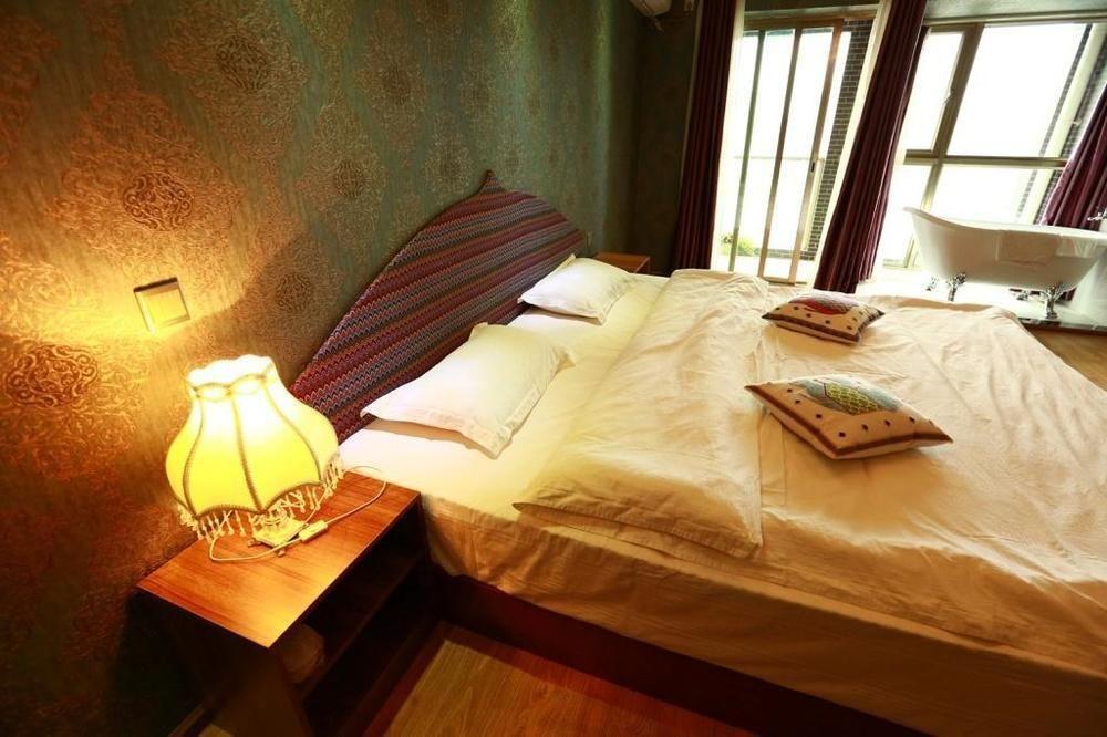 Yawei Apartment Hotel Куньмин Экстерьер фото