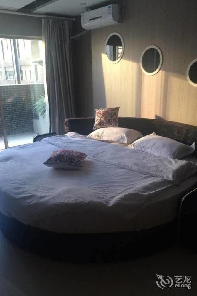 Yawei Apartment Hotel Куньмин Экстерьер фото